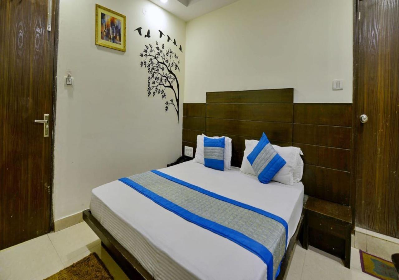 Hotel International Neelam Near New Delhi Railway Station Exterior photo