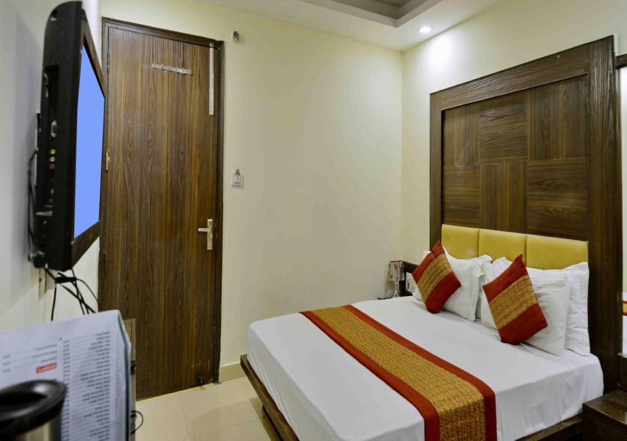 Hotel International Neelam Near New Delhi Railway Station Exterior photo
