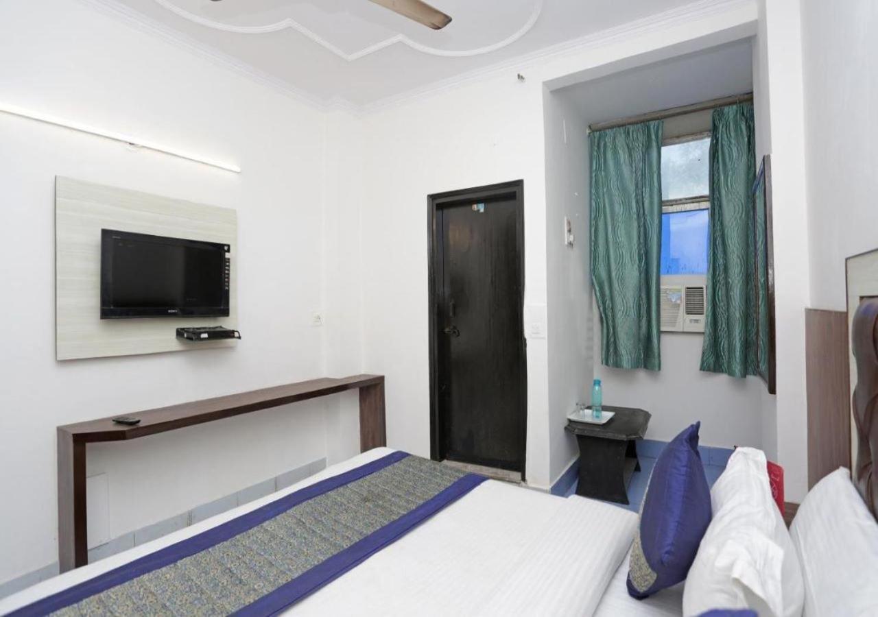Hotel International Neelam Near New Delhi Railway Station Exterior photo